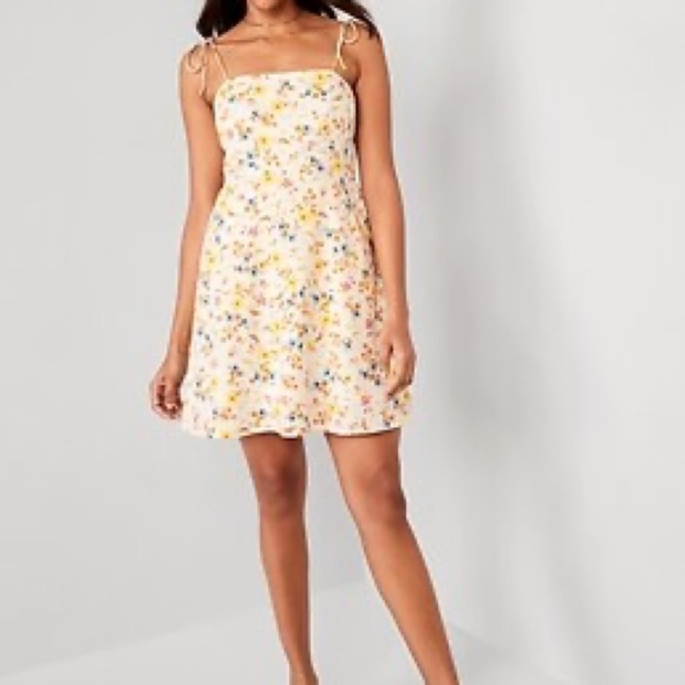 Old Navy | NWT Fit & Flare Tie-Strap Linen-Blend Floral Mini Dress